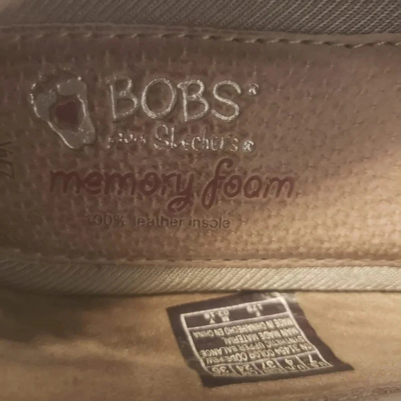 Bobs Sketchers Size 7 Womans Sparkly  Slip-On Loafers. - Picture 9 of 9